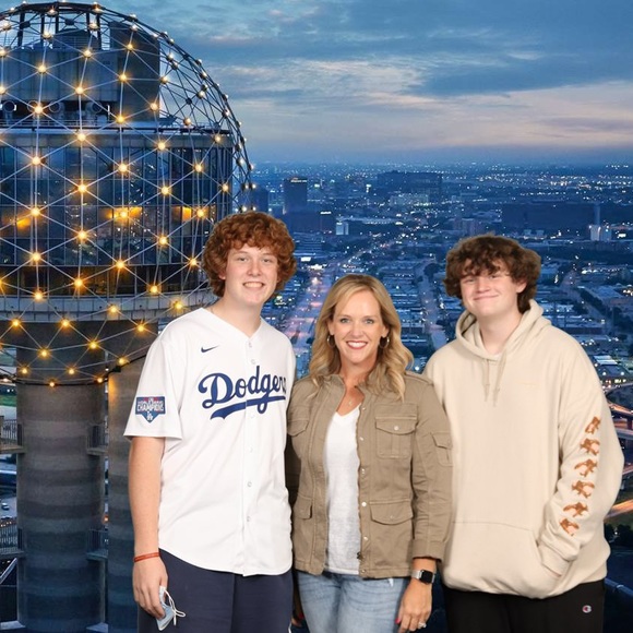 Meet your Posher, Andrea - Picture 4 of 7